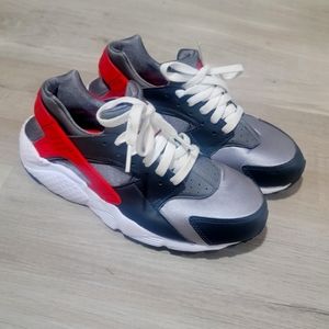 Boys Nike Air Haurache 6.5